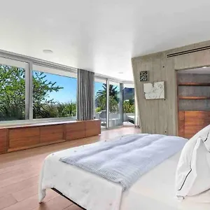 Home, Is A True Oasis. Villa Cape Town