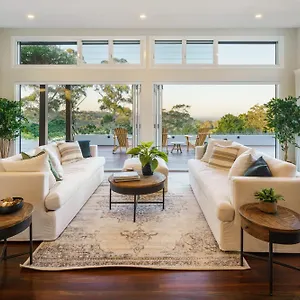 The Jasmine At - Photo Shoot Location Holiday home Montville