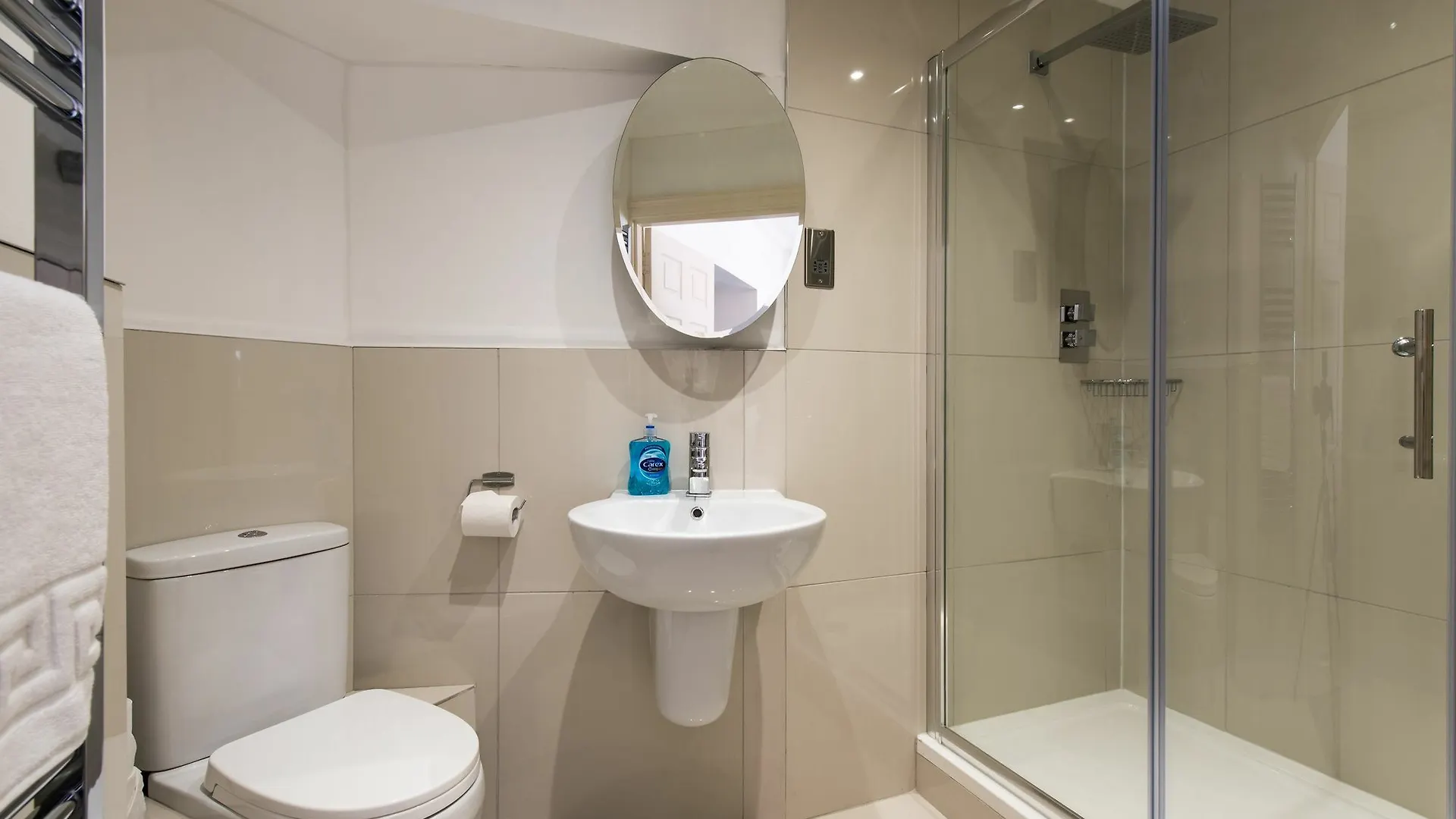 Appartement Royal Princes Suites Édimbourg